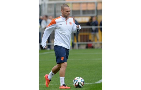 SNEIJDER GİDEBİLİR!