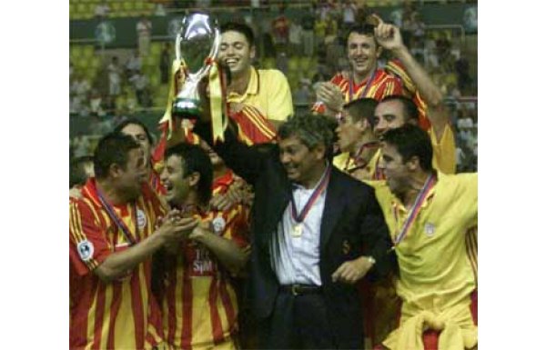 İşte G.Saray'ı çalıştıran teknik adamlar