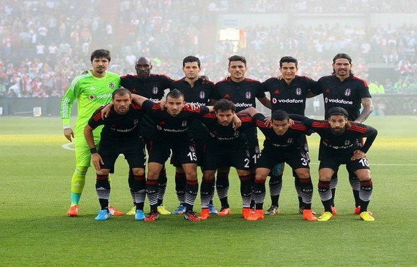 'Atiba Hutchinson fırtınası!