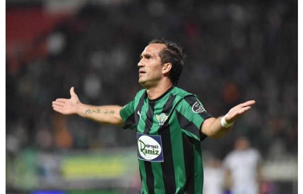 Akhisar'ın liderliği sosyal medyayı salladı