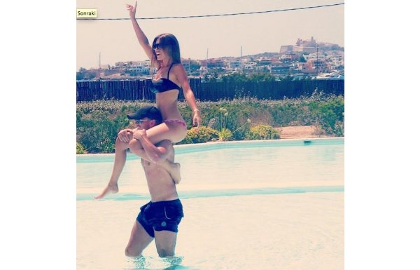 Yolanthe'den Sneijder'e kollarında erimek istiyorum