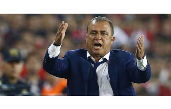 Fatih Terim neşteri vuruyor