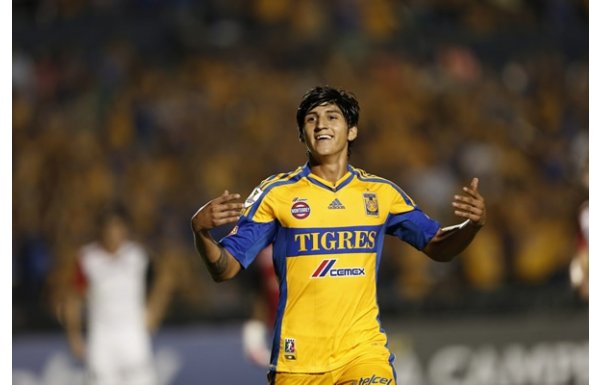 'Galatasaray'da transfer bombaları patlıyor!