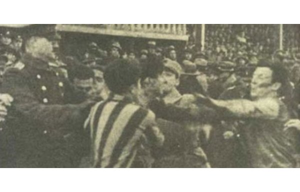 Yarıda kalan derbi...