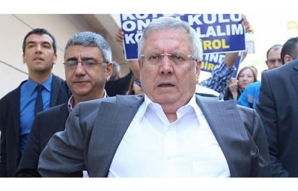 Fenerbahçe'den savunma hamlesi! Transfer...