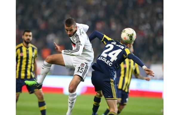 Yazarlardan derbi yorumları