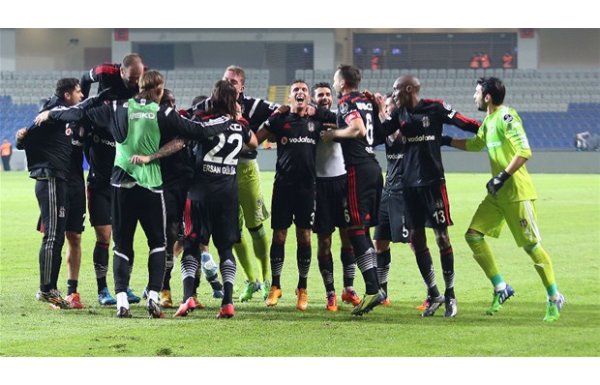 'Demba Ba attı sosyal medya yıkıldı