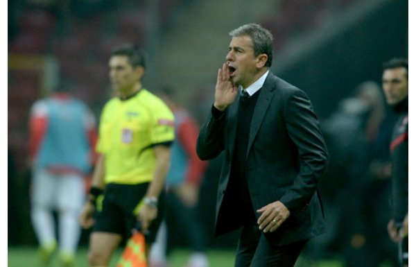 'Hamza hoca listeyi yönetime verdi!