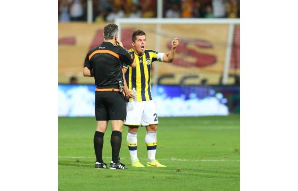 F.Bahçe'den sürpriz karar! Emre ve Kuyt...