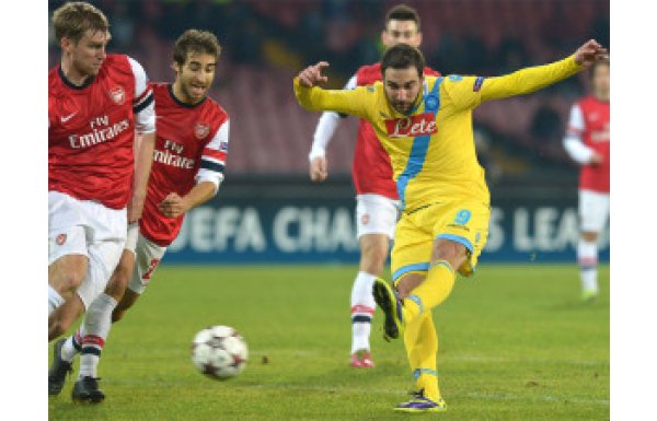 10) Gonzalo Higuain