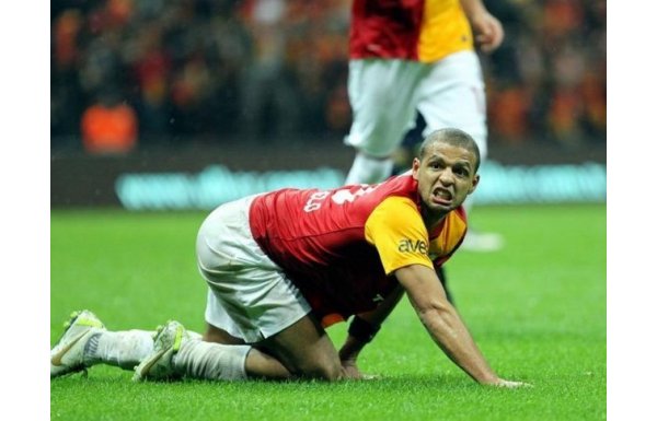 FELİPE MELO 