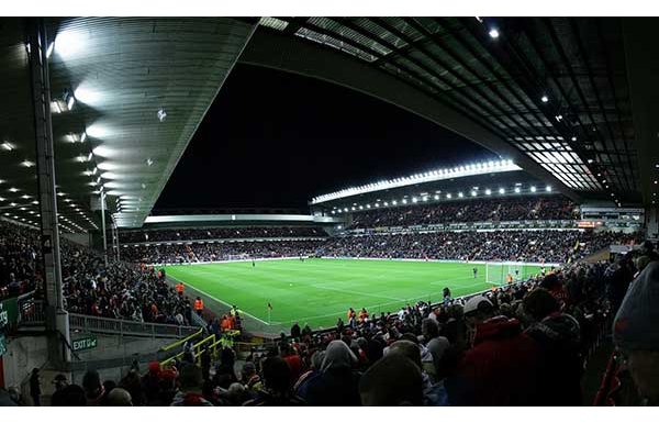 Liverpool-Beşiktaş maçında casus!