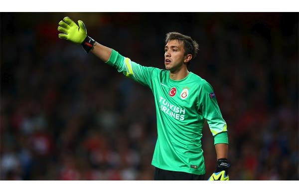 Transferde Muslera bombası! Dev talip...