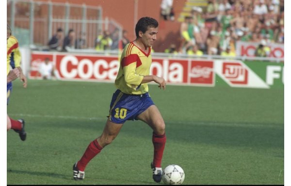 'Galatasaray'ın efsanesi Hagi 50 yaşında