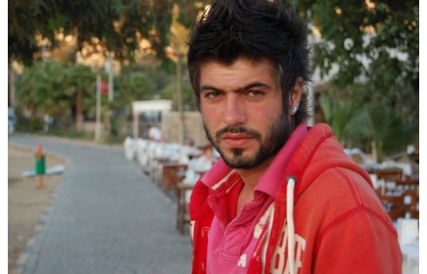 Taner Özdeş