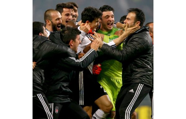 Helal olsun - Güntekin Onay / Vatan
