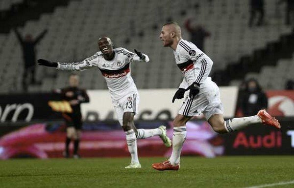 Atletico Madrid 2 yıldız için İstanbul'a geldi