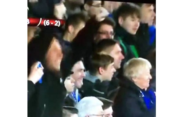 Liverpool elendi, Everton taraftarı çıldırdı!