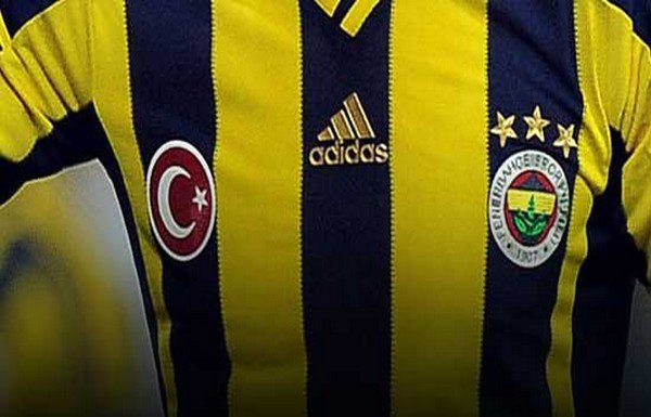 'Fenerbahçe'de ayrılık! Kuyt'tan sonra bir yolcu daha...