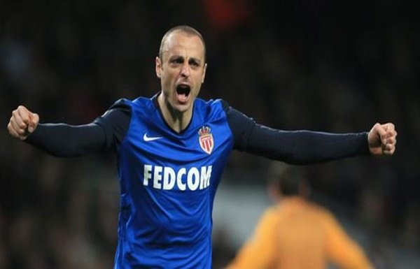 'Berbatov'dan Arsenal'e tarihi kapak!