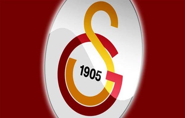 Galatasaray'ın yıldızı ayrılığı resmen açıkladı!
