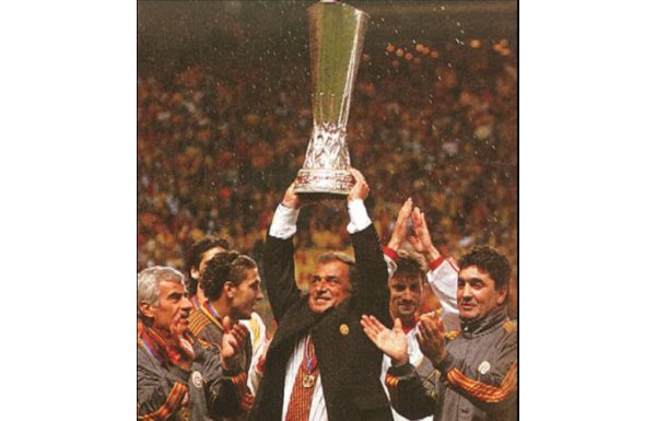 İşte son 25 yılın en iyi Türk 11'i