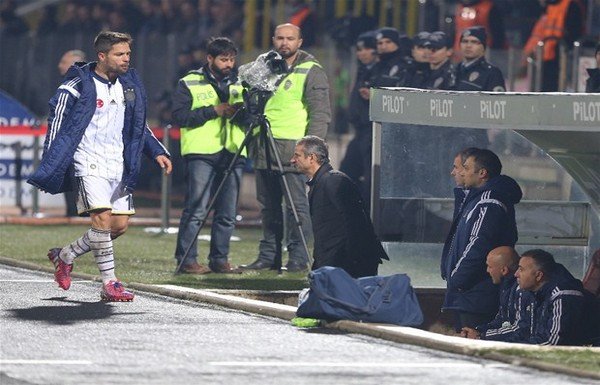 'Kartal oyundan aldı, Diego çıldırdı