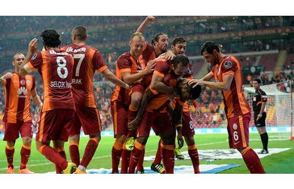 Cimbom rakiplerinin derbilerinde fırsat tepmiyor!