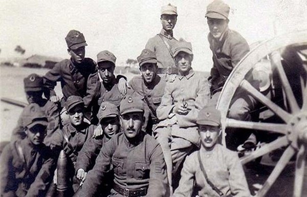 'Çanakkale'de Şehit Düşen Futbolcular