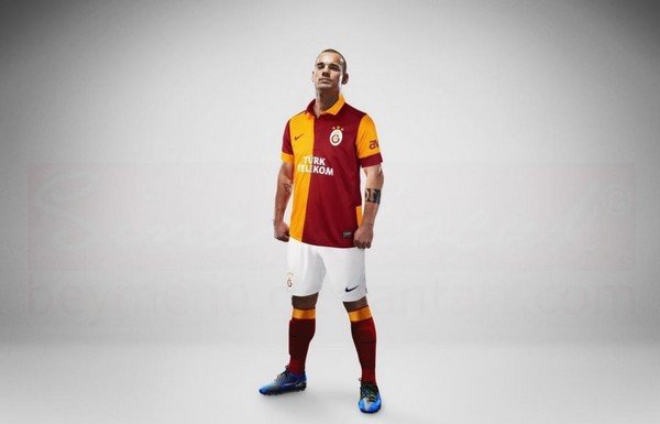 'Sneijder, Fenerbahçeli yıldızları solladı!