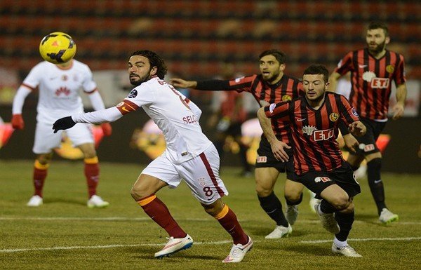 SELÇUK İNAN