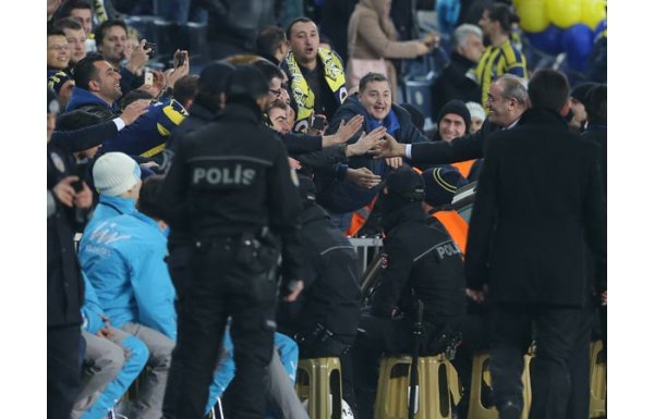 Galatasaray'dan flaş karar! Hamzaoğlu'nun sözleşmesi...
