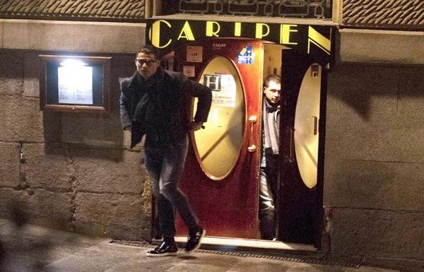 'Ronaldo gecelerde yakalandı!