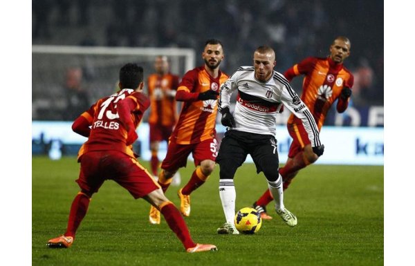 Bilic'in derbilerde yüzü gülmüyor