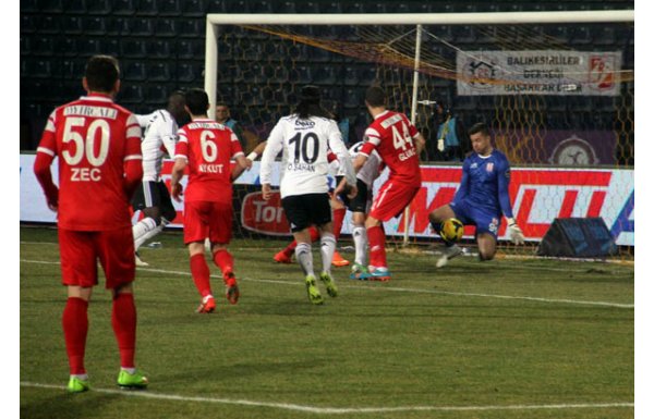 'Spor yazarları Beşiktaş-Balıkesir maçını yorumladı