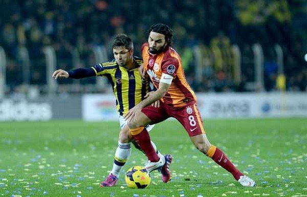 ’FORMA GİYMESİ DİĞER OYUNCULARA SAYGISIZLIK’