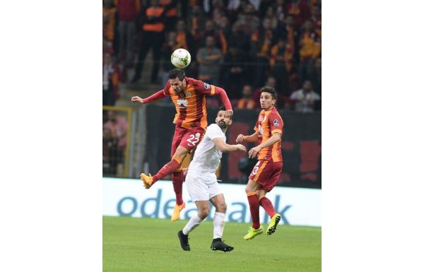 Galatasaray-Gaziantepspor maçının ardından spor yazarlarının görüşleri