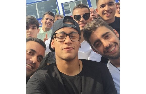 Sosyal medya günlüğü (22 Nisan 2015)