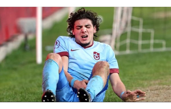 Trabzonsporlu futbolcu: 'İnşallah Galatasaray şampiyon olur'