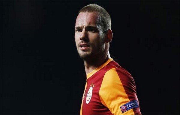 Sneijder'den Galatasaray'a şok teklif!