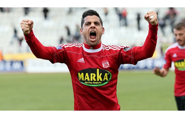 Cicinho - Sivasspor 