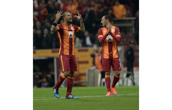 Çekirge zıplamaya devam ediyor (Serhat Ulueren)