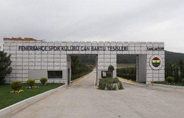 Galatasaray'ın golü gelince Fenerbahçeli futbolcular...
