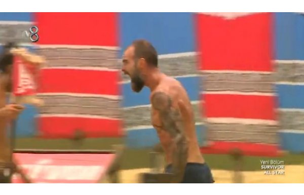 Survivorda Bozok kafa attı, ortalık karıştı!