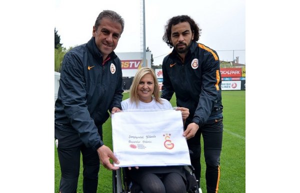 Sosyal medya günlüğü (1 Mayıs 2015)