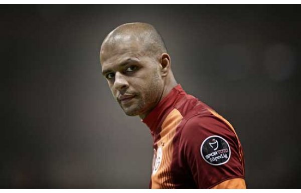 Felipe Melo giderse yerine onlar gelecek!