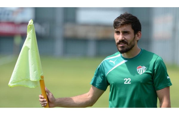 İLK BOMBA ŞENER ÖZBAYRAKLI!