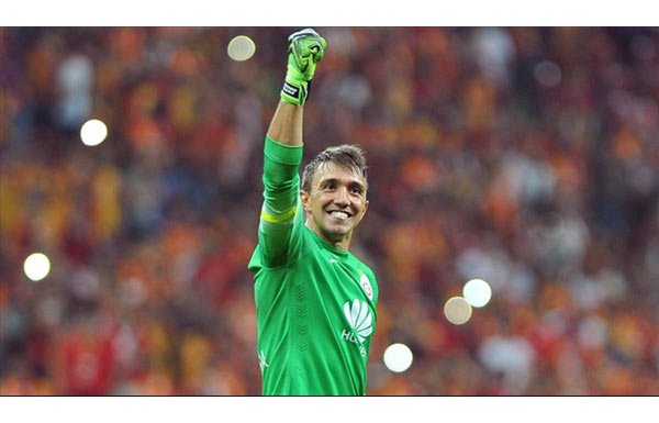 'Muslera bombası! 15 milyon pound...