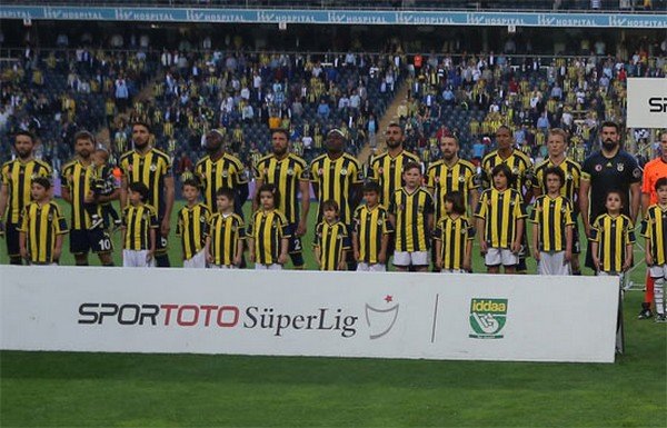 'Fenerbahçe'de bir ayrılık daha! Yeni takımı...