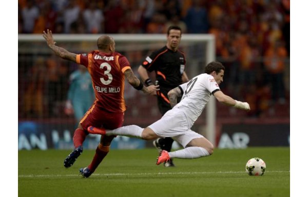 Umut Bulut'un pozisyonu penaltı mı?